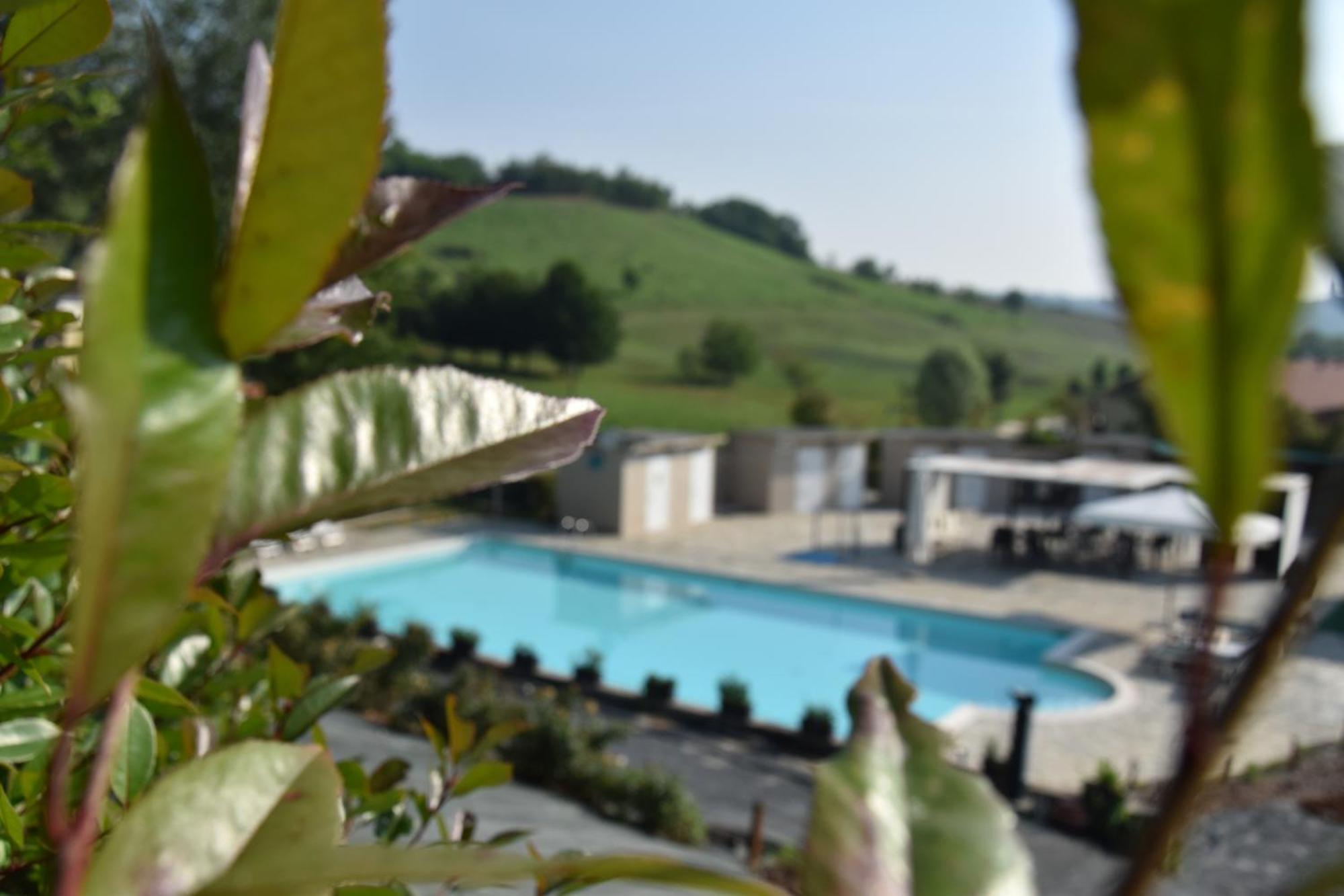 Aura Loving Home Con 4 Posti Letto, Cucina Completa, Terrazzo Ed Un Grande Parco Verde Serravalle d'Asti Exterior foto